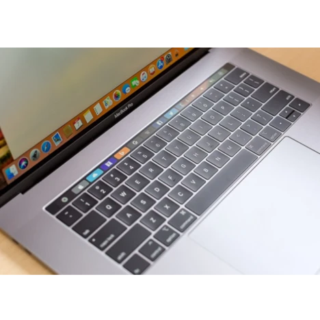 MacBook Apple pro 2018 A1990-i7 8th - 32GB - 512 GB - 4GB GPU